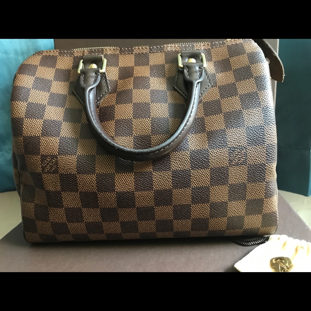 Authentic Louis Vuitton Speedy 25