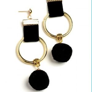 POM POM ACCENT EARRINGS