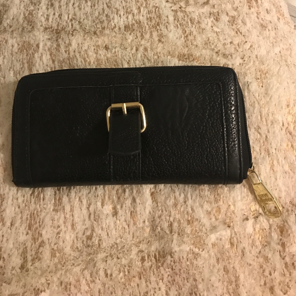 Steve Madden wallet