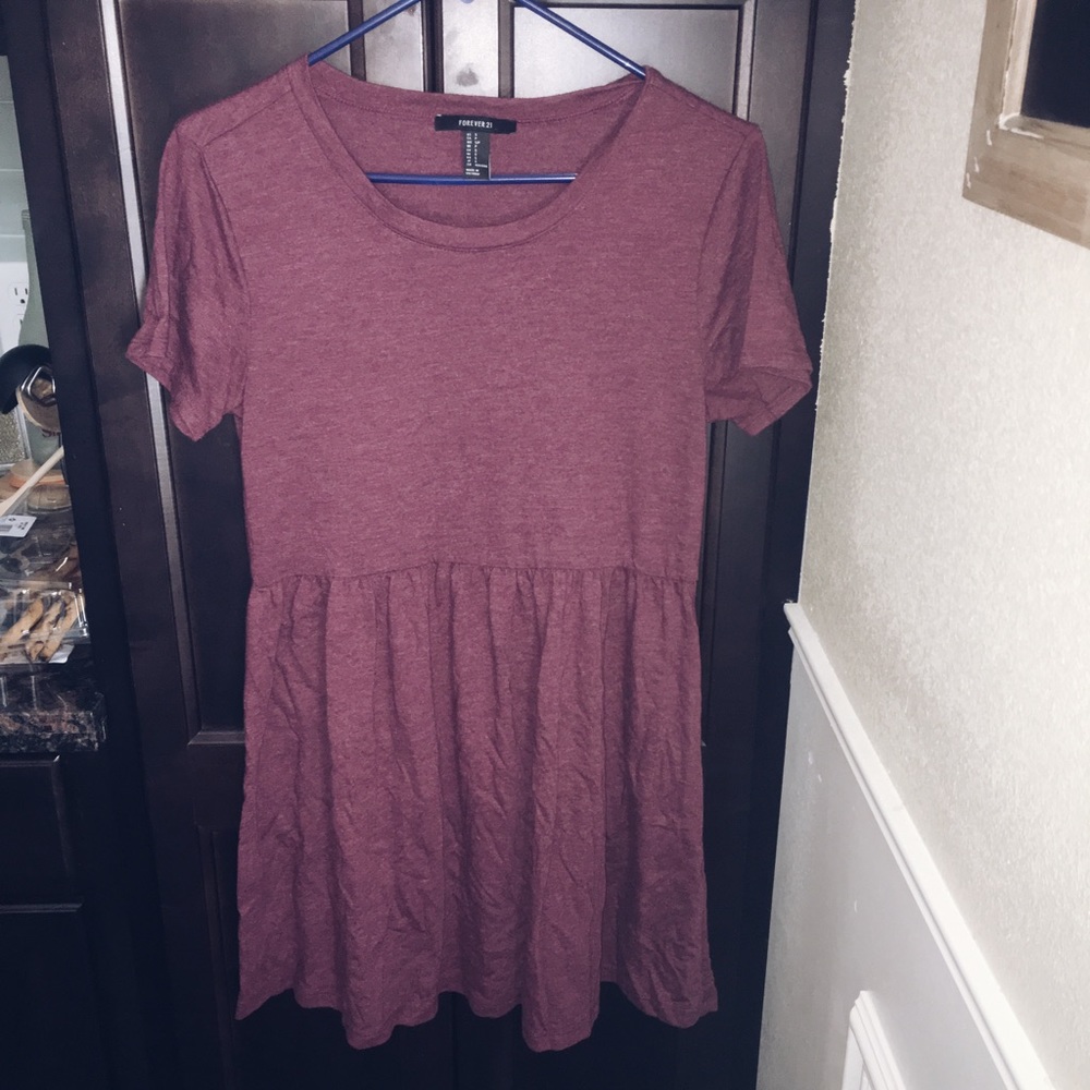 red tshirt dress