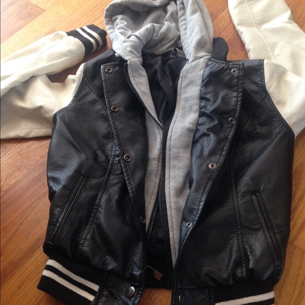 PacSun black and white leather jacket
