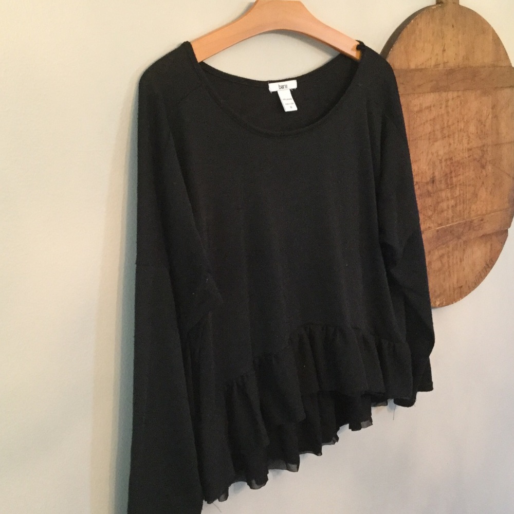 Black pullover