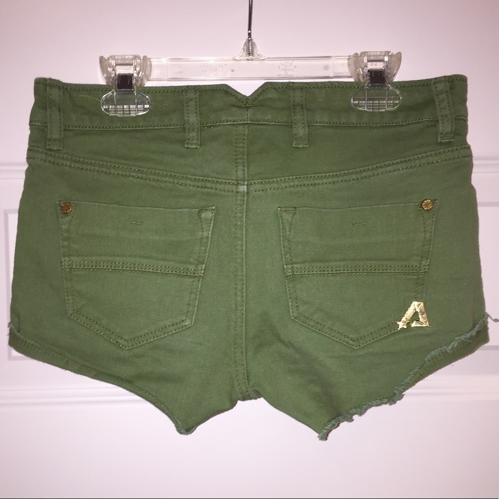 ALCOTT olive green shorts (Italian brand)