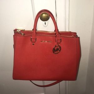 Barley used💥 Michael Kors purse