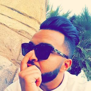 Meet your Posher, Omid