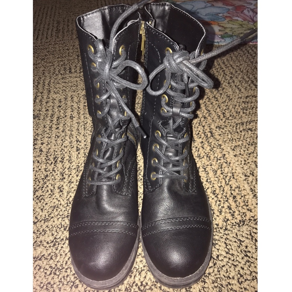 Women's Black combat Boots 🖤✨
