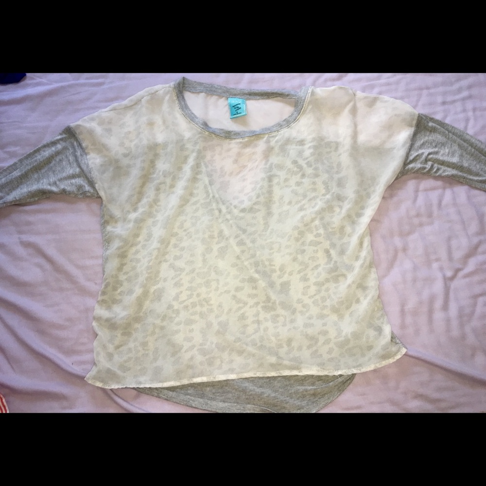 Mid Sleeve See-Through Open Back Cheetah Top