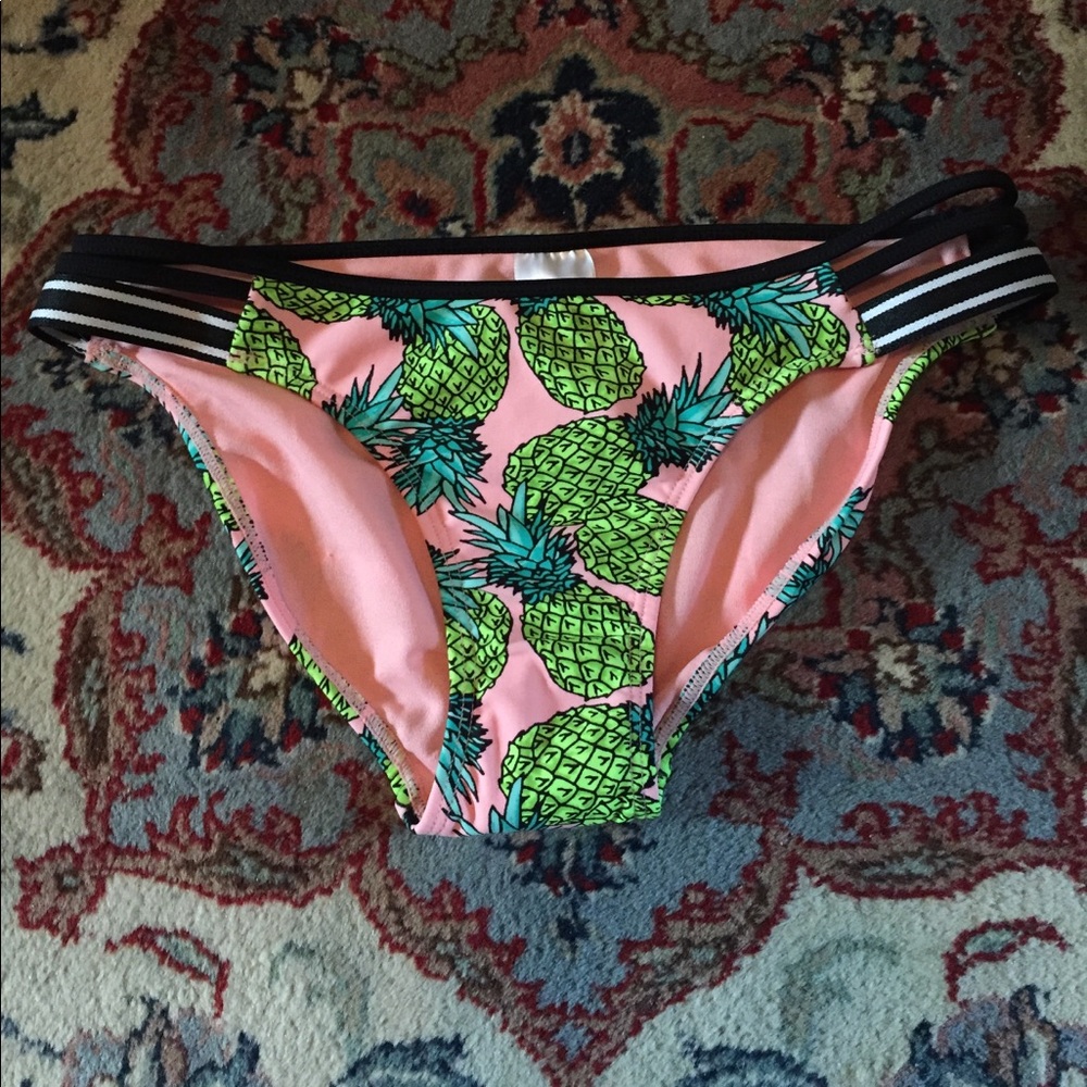 Bikini bottoms