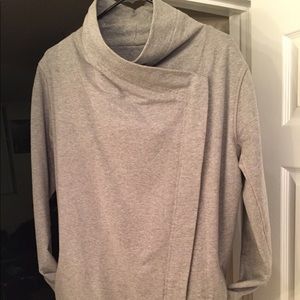 Lululemon restore Wrap size 8