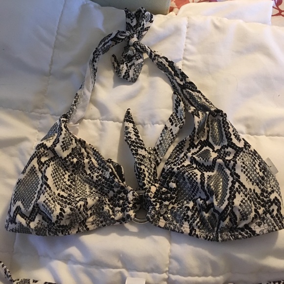 Silver Metallic Bikini - Picture 2 of 7