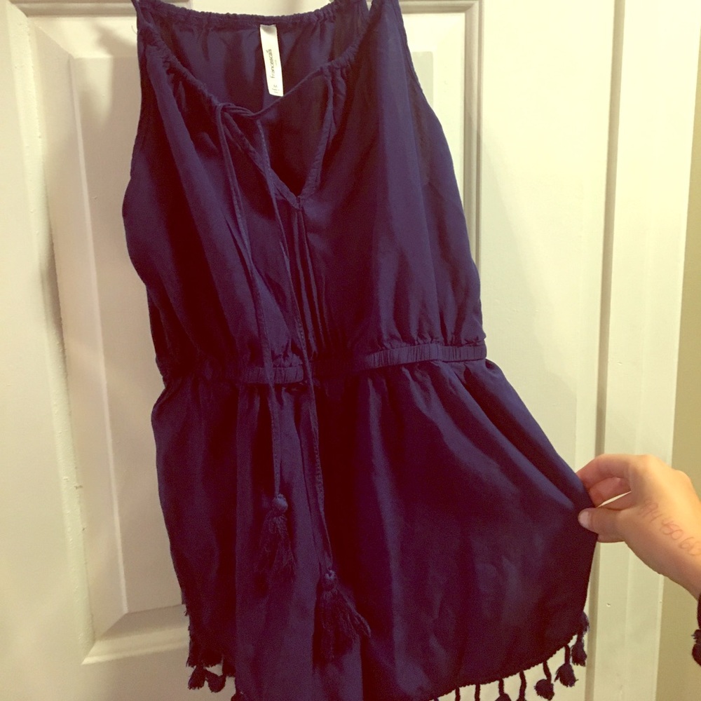 navy romper.