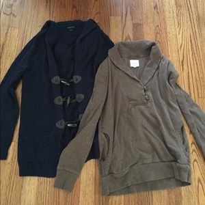2 Banana Republic sweaters - size small