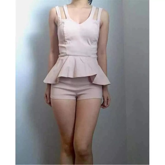 ASOS Dresses & Skirts - NEW ASOS Petite pink stretchy romper playsuit
