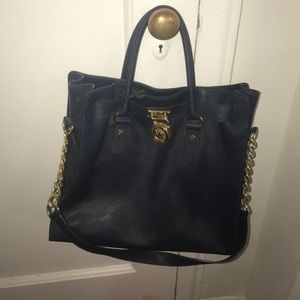 Michael Kors Hamilton purse in navy blue