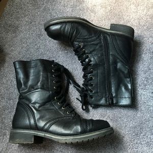 combat boots