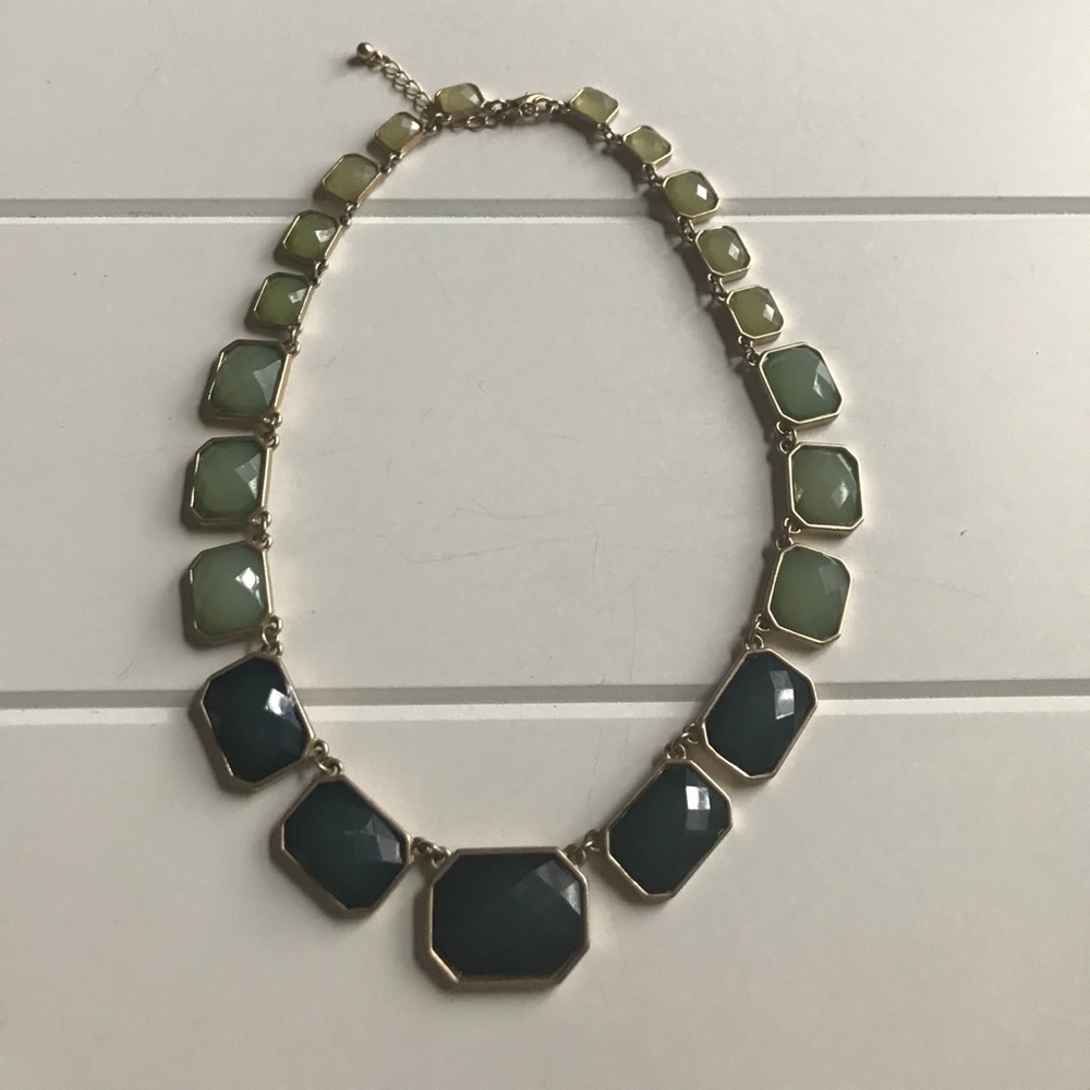 Ombré green necklace