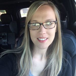 Meet your Posher, Linette