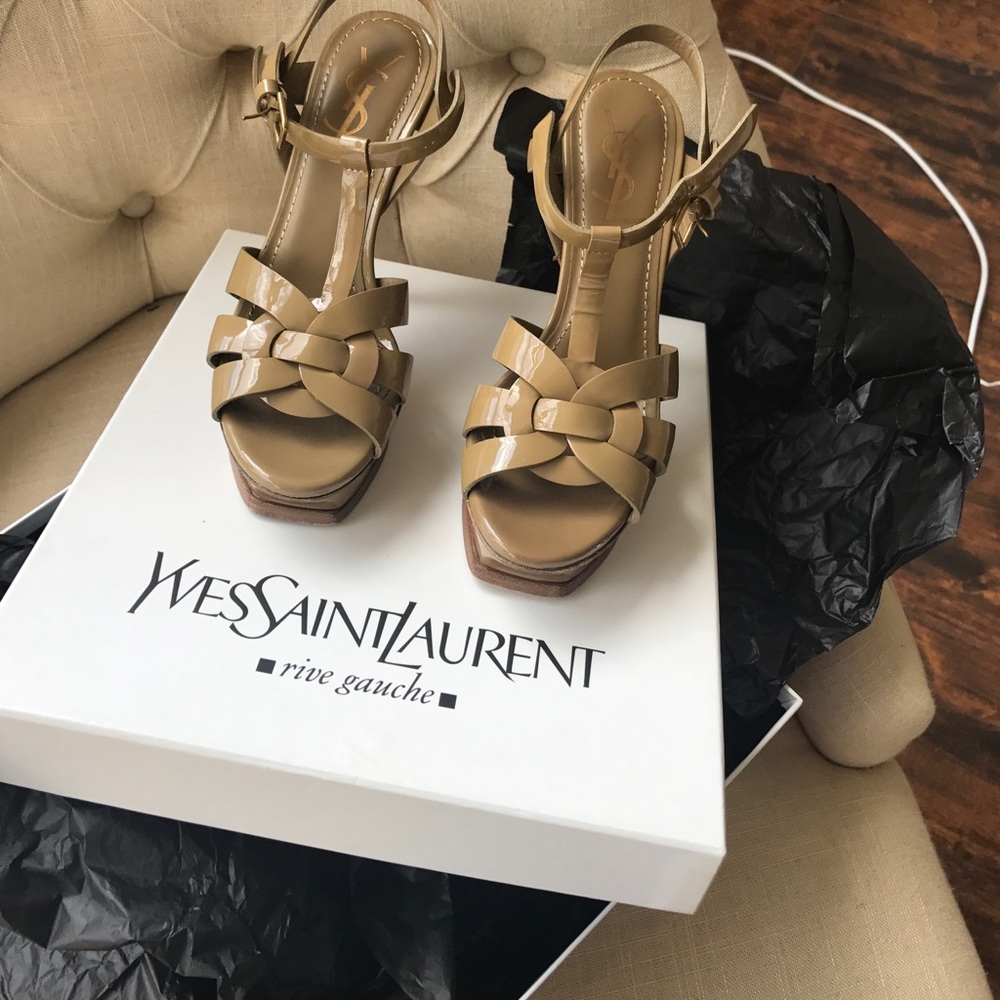 Tribute 105 sandal
