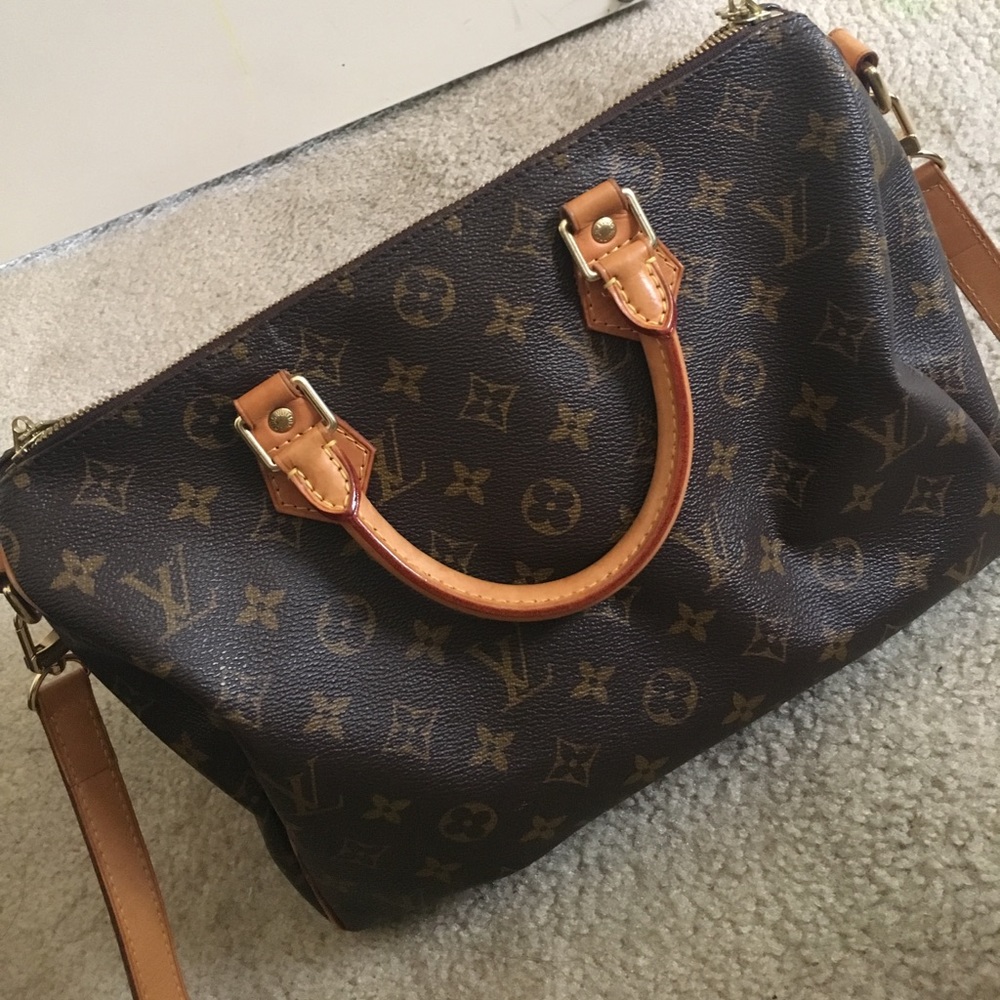 Louis Vuitton Speedy Bandouliere 35 Bag with strap