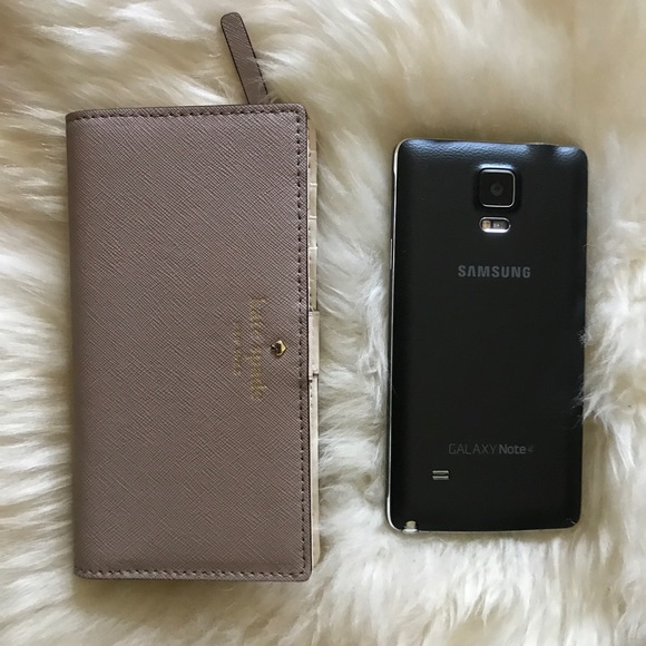 KATE SPADE MIKAS POND STACY ♠️  ONE DAY SALE - Picture 4 of 5