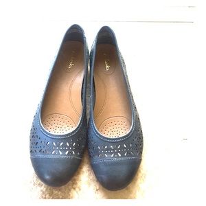 Clarks Leather Upper Flats