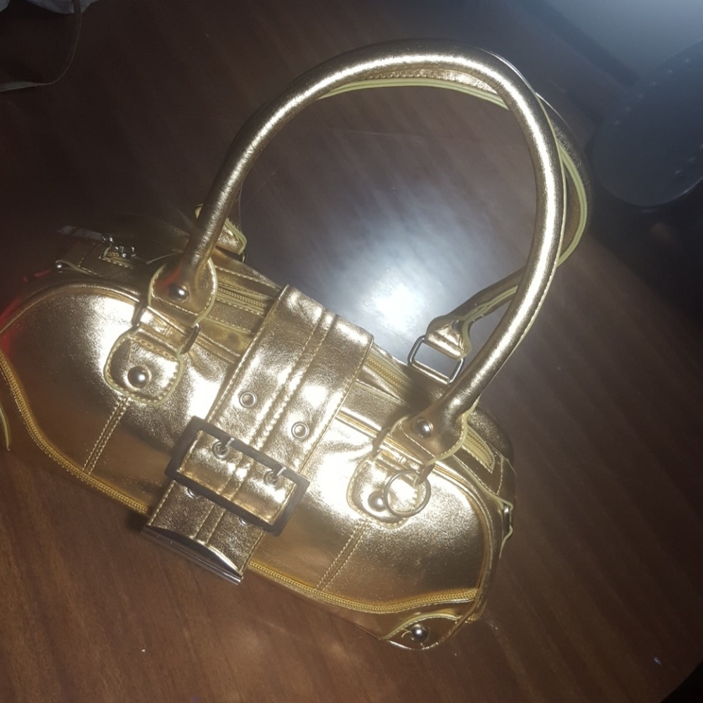 💥💥Gold Bag💥💥 no tags cute