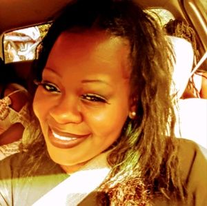 Meet your Posher, Phelicia