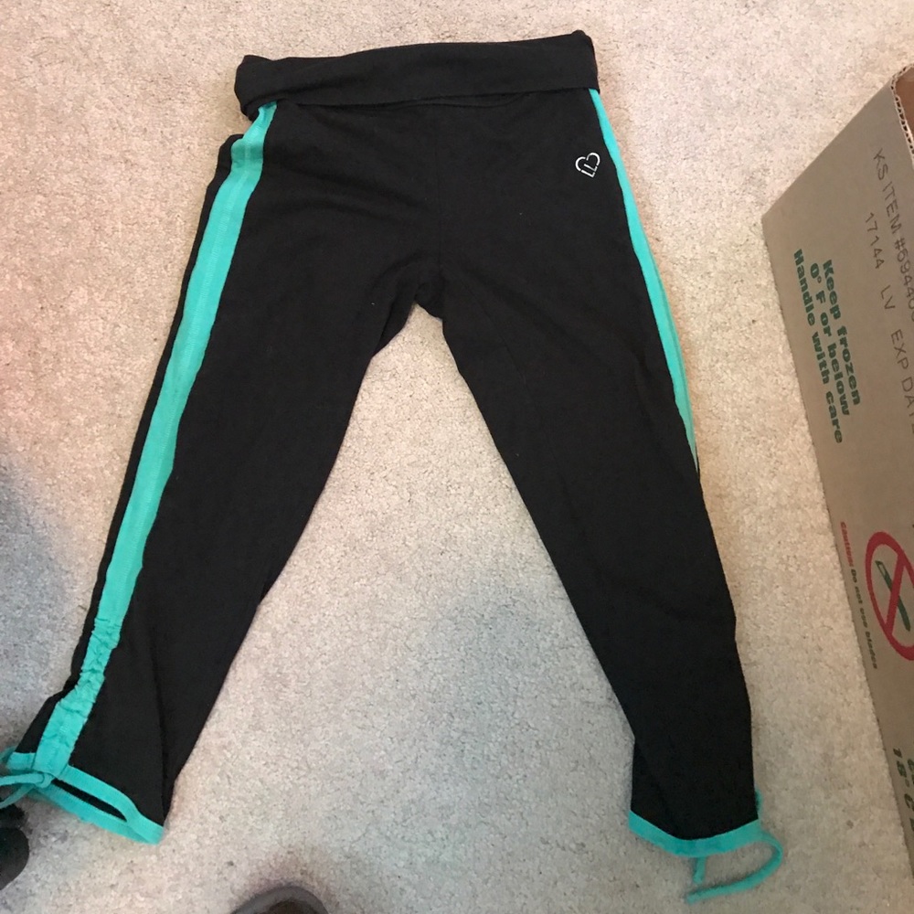 Perfect condition-cropped yoga/running pants