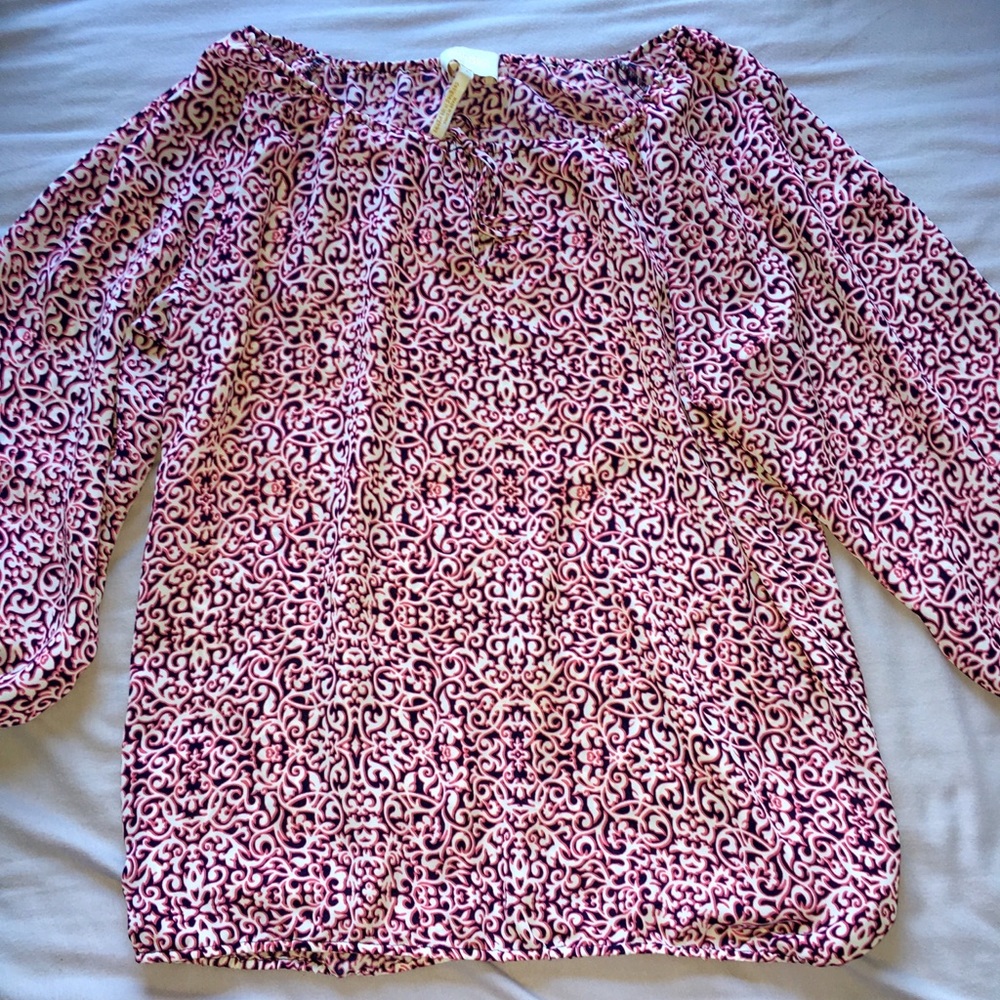 Loose Fitting Purple and Pink Patterned Top