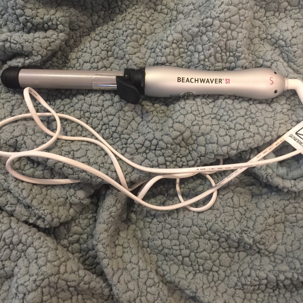 Beachwaver s1 curling iron 1 inch
