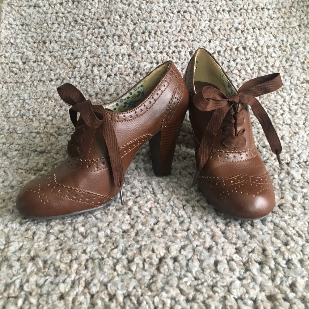 American Eagle Booties
