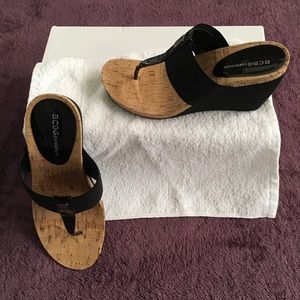 BCBG wedge women's shoes size 6