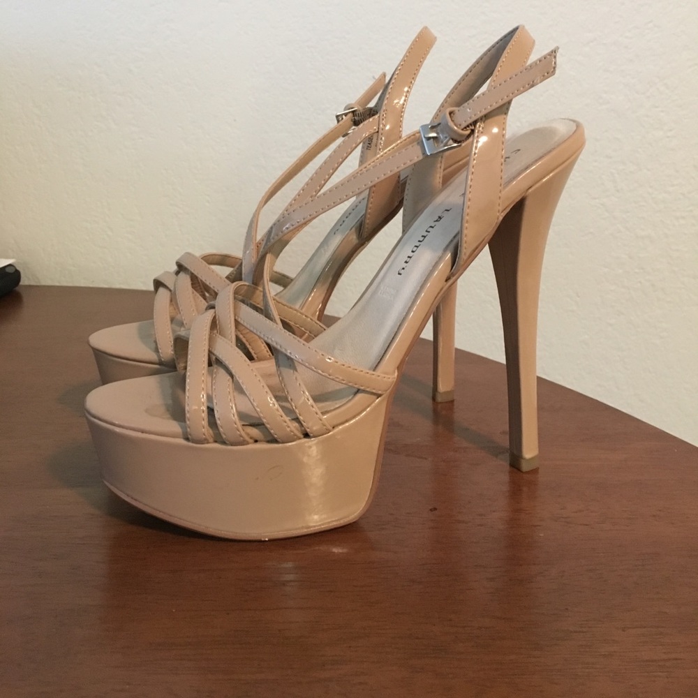 Chinese laundry tippy tops