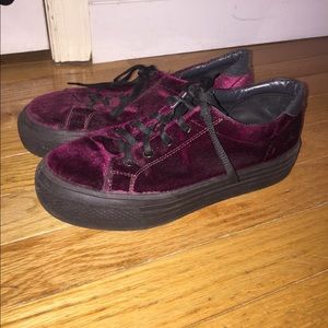 Velvet platform sneakers