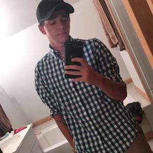 Meet your Posher, Erick