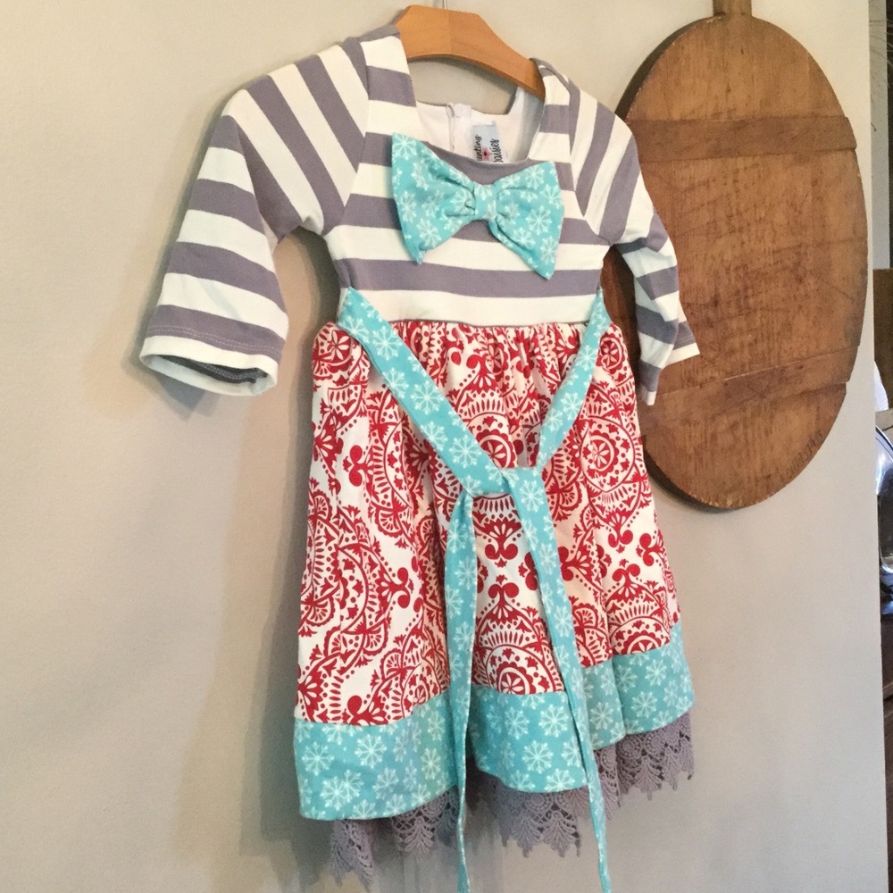 Child's dress, size 5