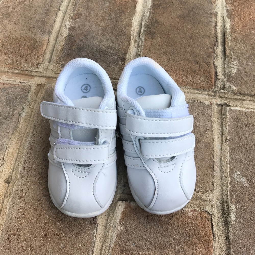 Toddler sneakers