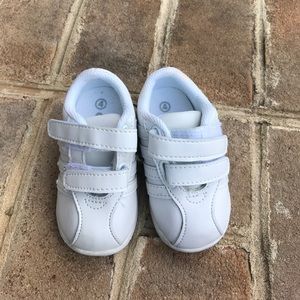 Toddler sneakers