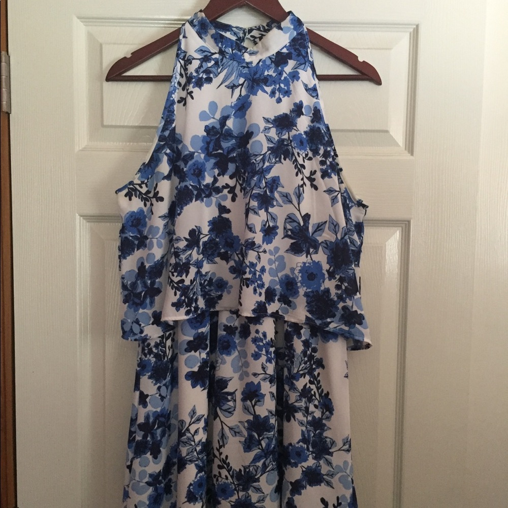 Patterned high-neck dress