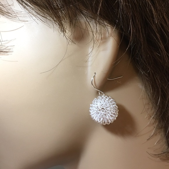 Powder Puff Metal Earrings - Picture 3 of 7