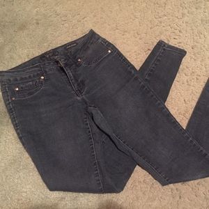 Jessica Simpson Size 27 Skinny Jeans
