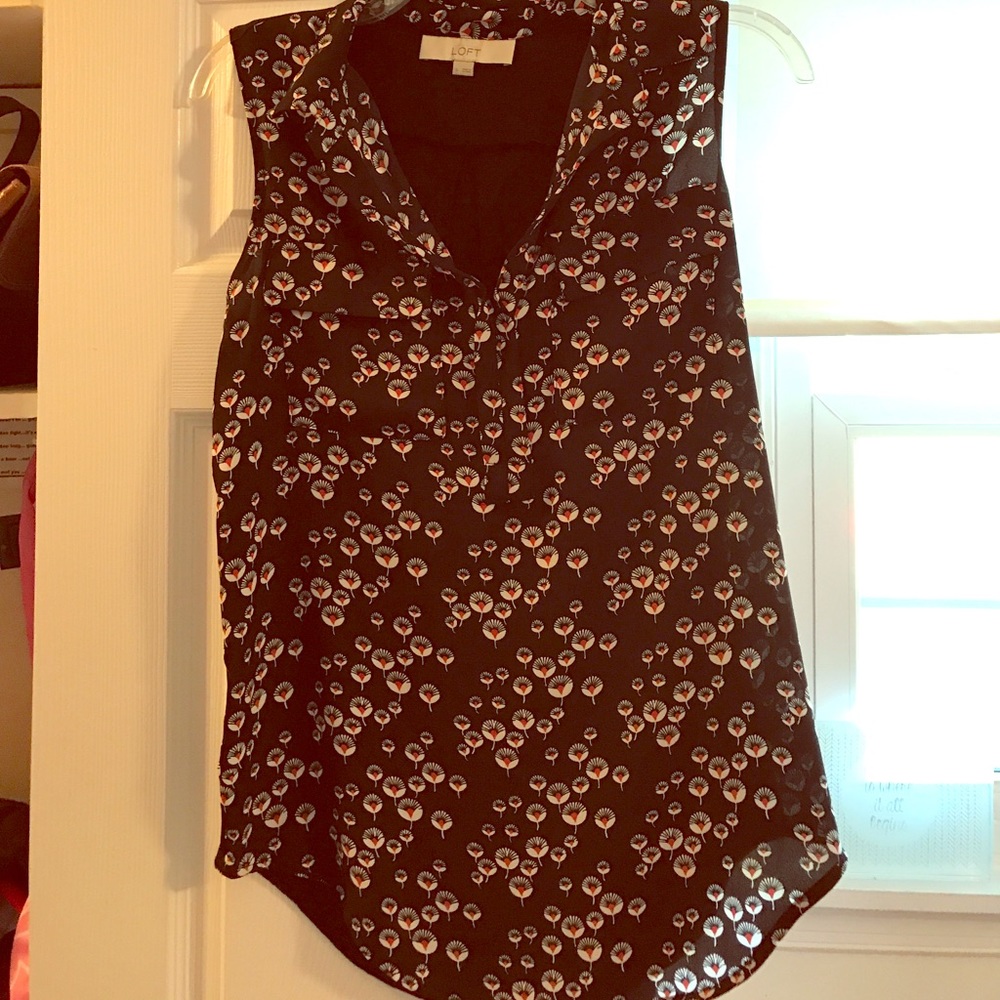 LOFT flowy sleeveless blouse
