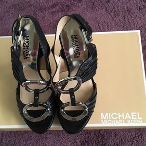 Michael Kors ladies heels/shoes. Size 5 1/2.
