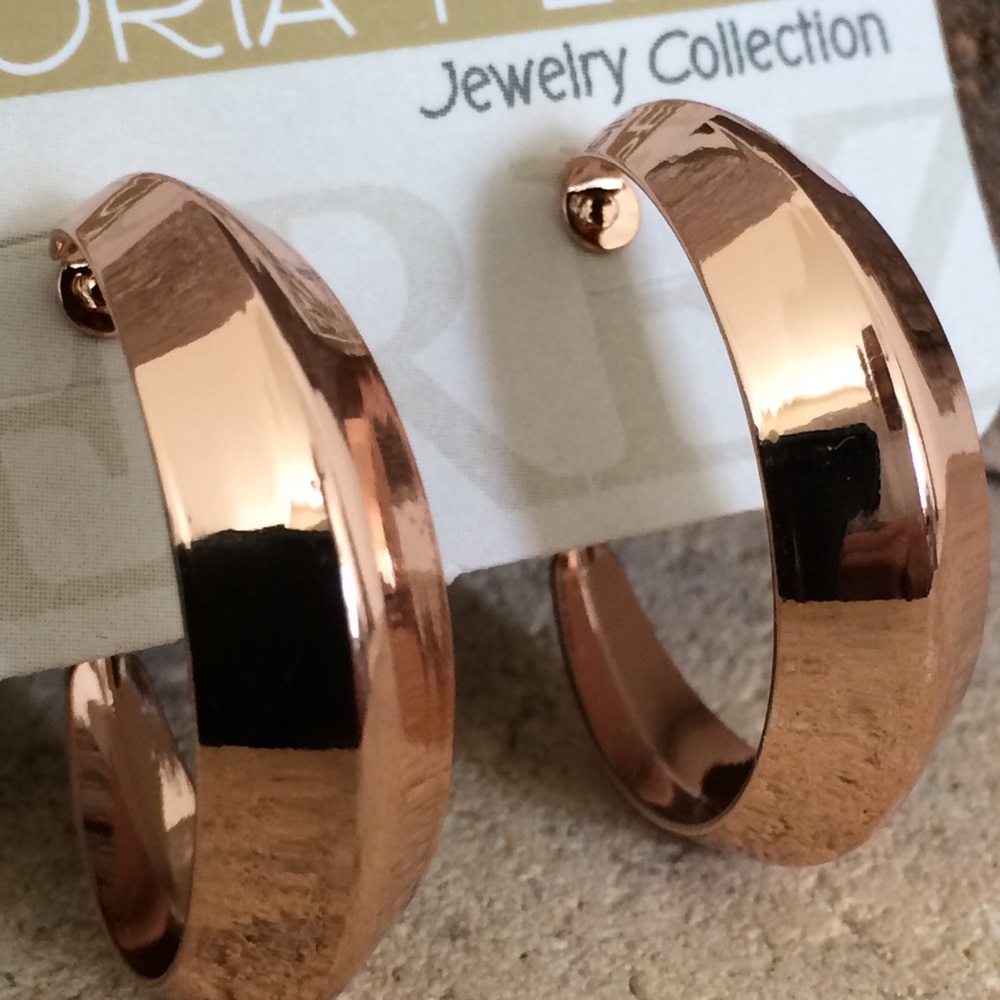 Hoop Earrings | 14K Rose Plated - Picture 2 of 6