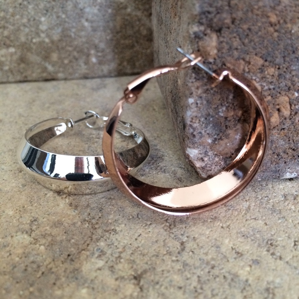 Hoop Earrings | 14K Rose Plated - Picture 3 of 6