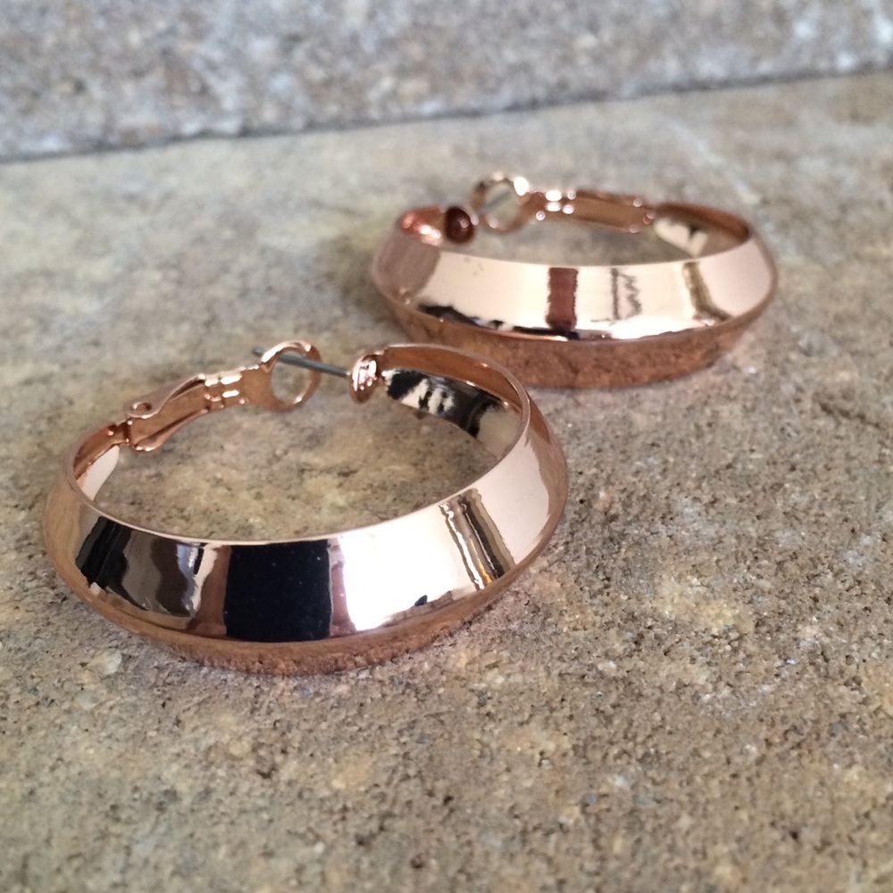 Hoop Earrings | 14K Rose Plated - Picture 4 of 6