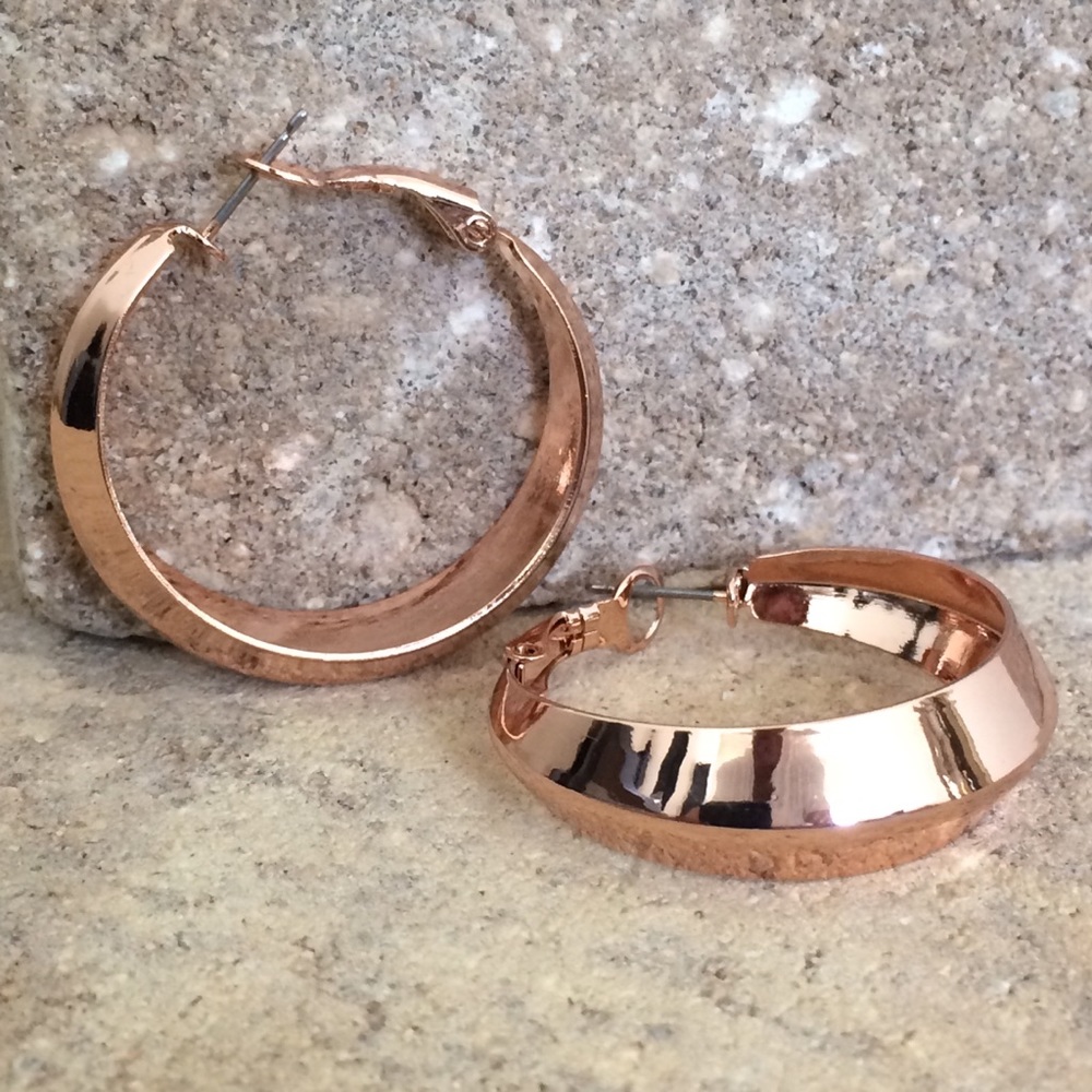 Hoop Earrings | 14K Rose Plated - Picture 5 of 6
