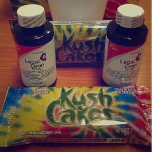 Two 2oz Bottles of Legal lean & 2 Kush Cakes !