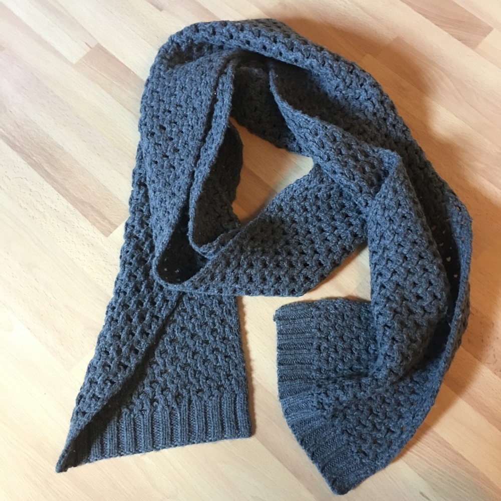 NWOT long scarf!