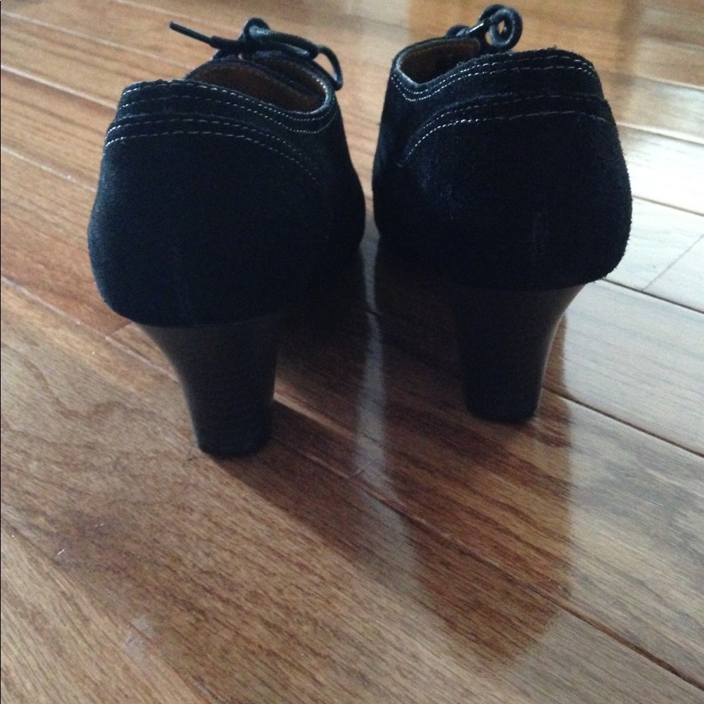Black suede shooties/ booties size 8.5 - Picture 3 of 8